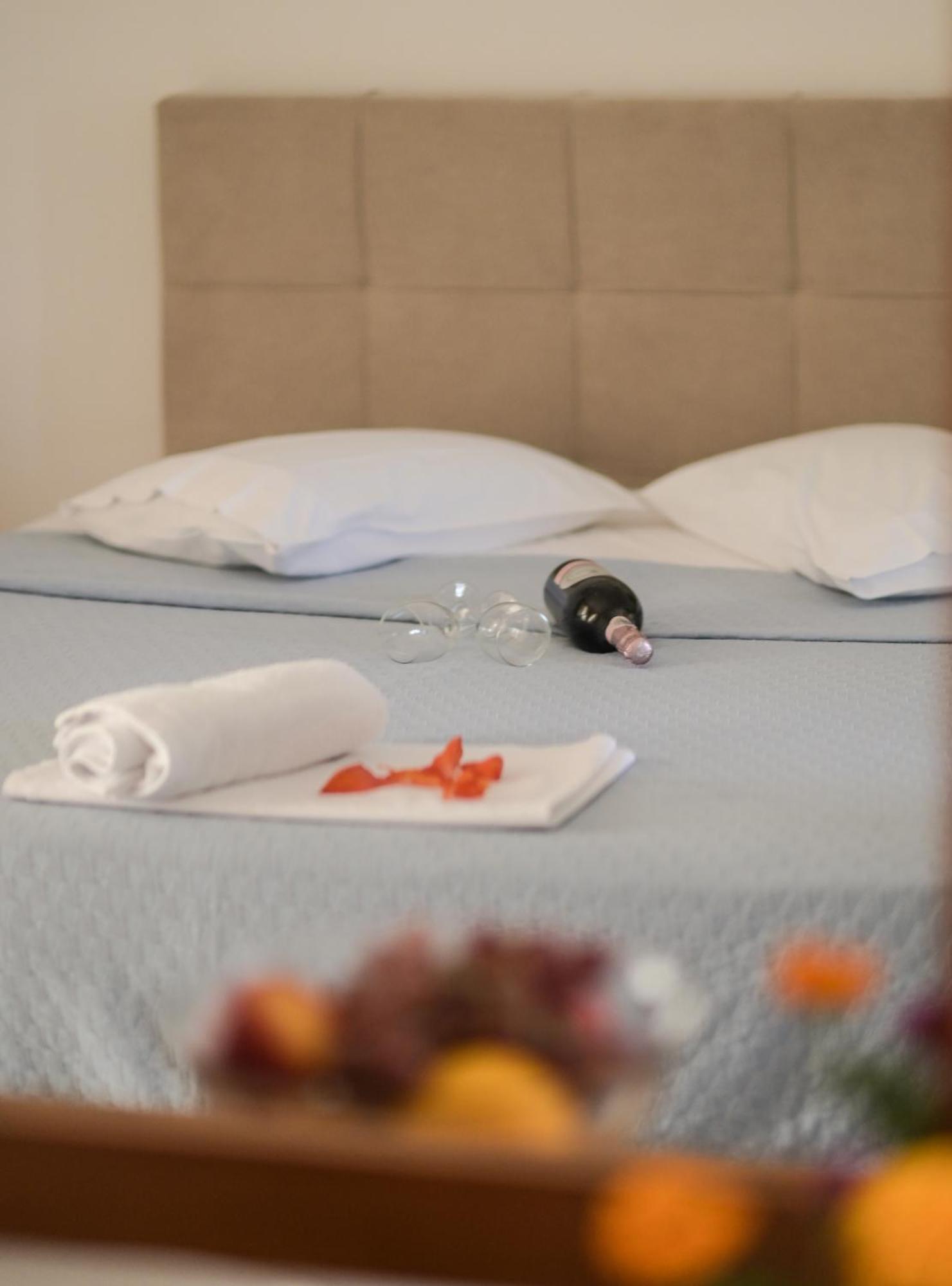 Estia Hotel Fourka Buitenkant foto