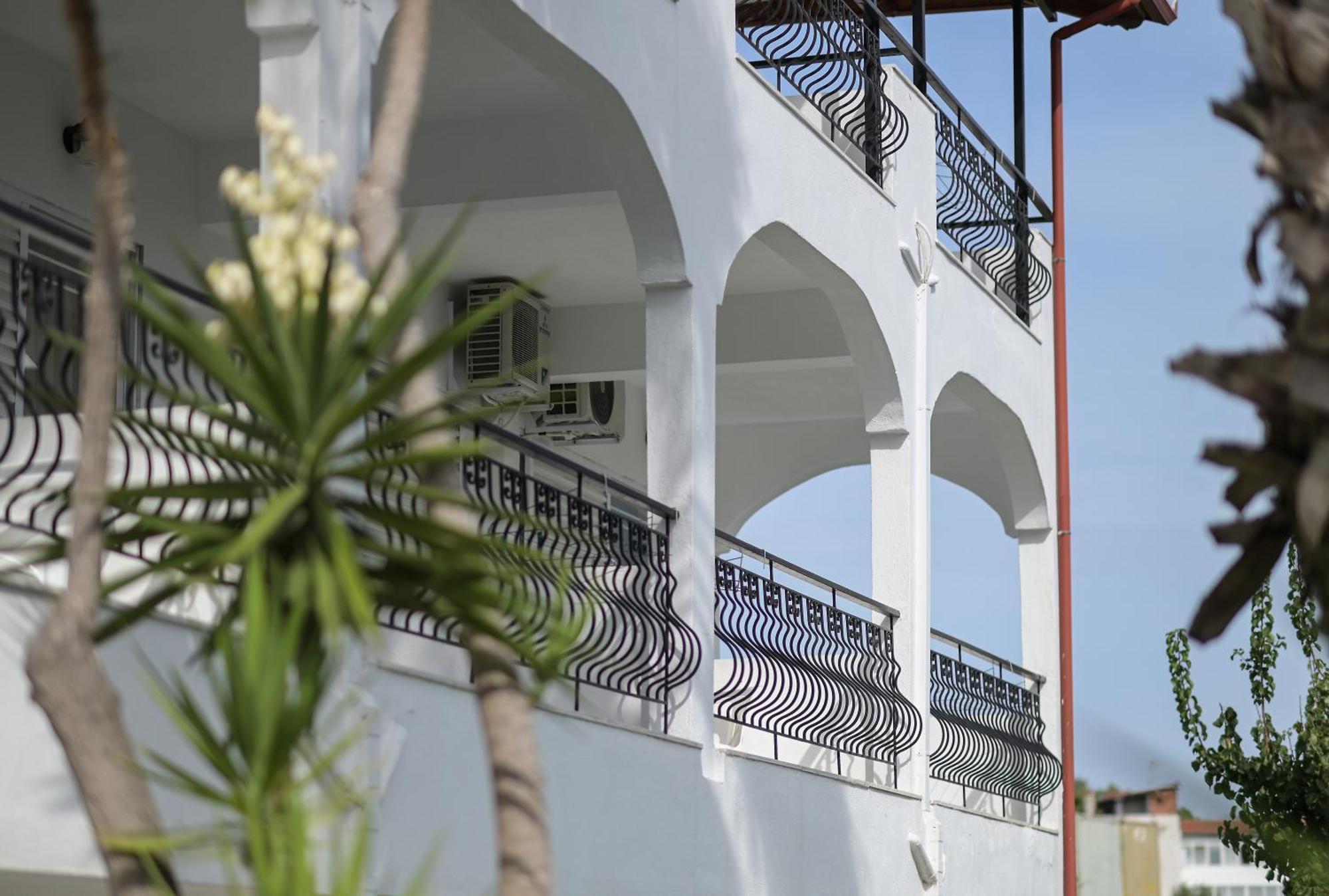 Estia Hotel Fourka Buitenkant foto