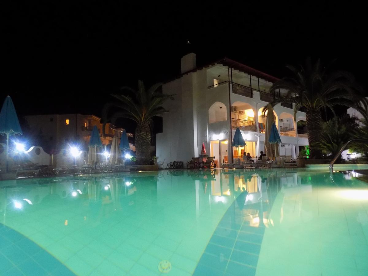 Estia Hotel Fourka Buitenkant foto